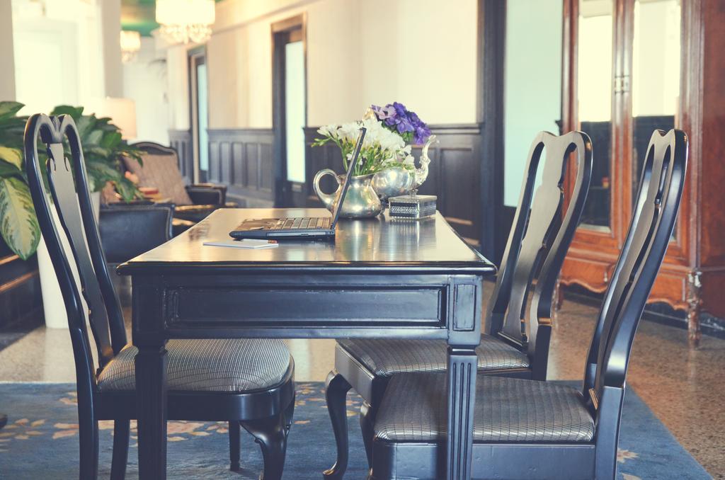 The Culver 4* Los Angeles